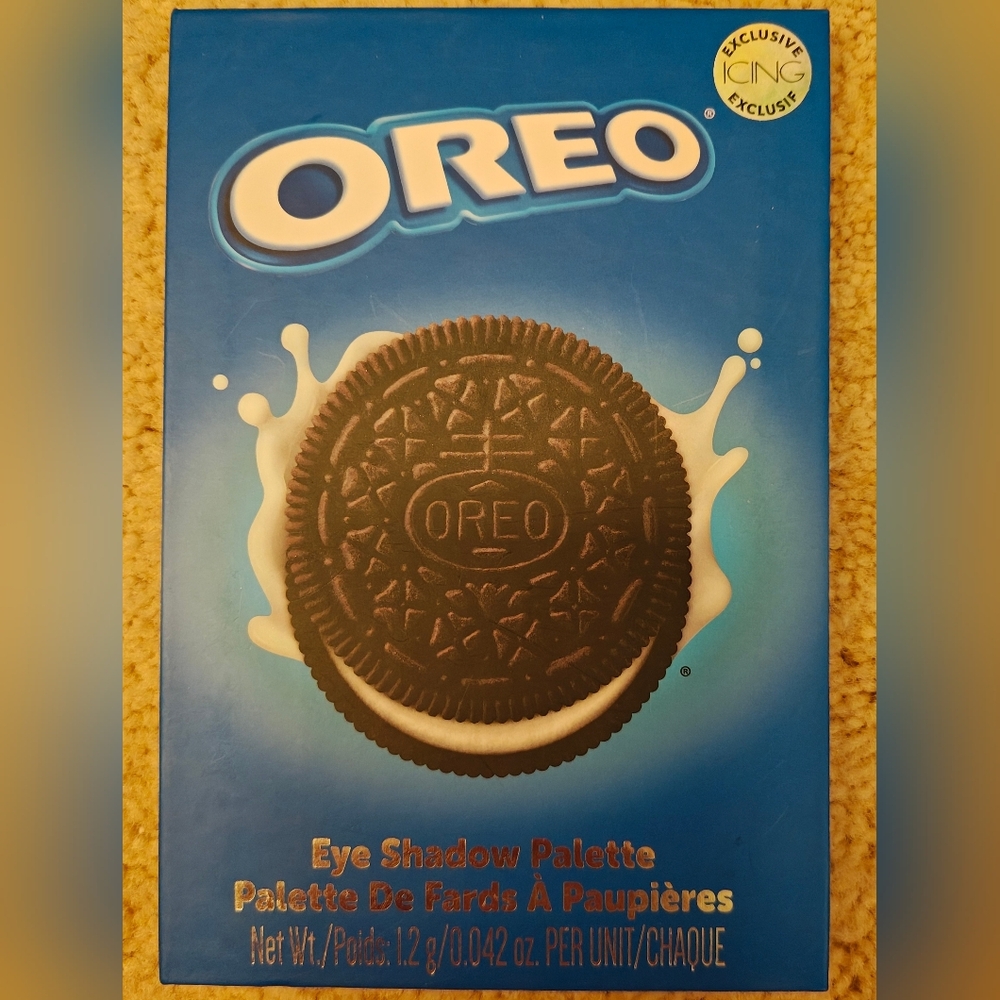 New Oreo Eyeshadow Palette w Mirror.